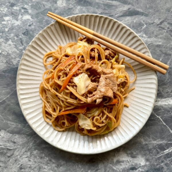 Yakisoba (Japanese Stir Fried Noodles) – Easy Pantry Recipe with Spaghetti