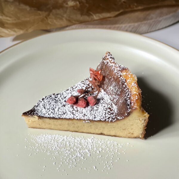 Sakura Cheesecake(Basque Style Cheesecake)