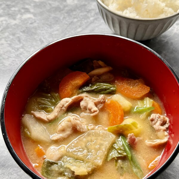 Tonjiru (Japanese Pork Miso Soup)